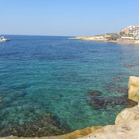 Luxury Apartment, Prime Location In St Julians *