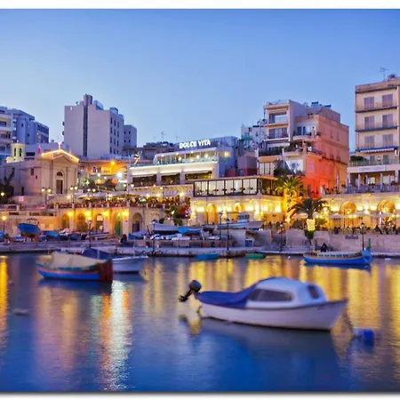 Luxury Apartment, Prime Location In St Julians *